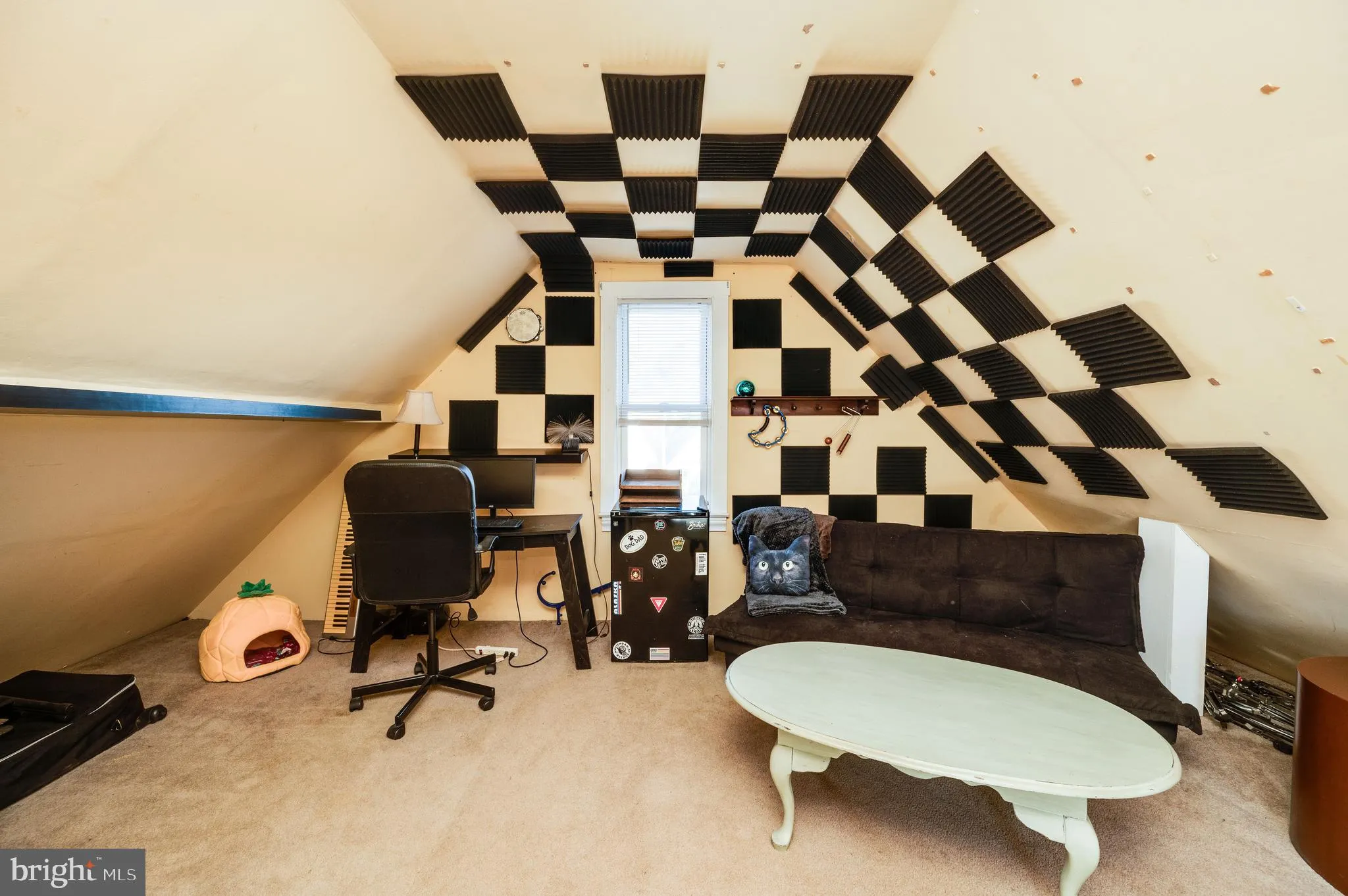 Reading, Pennsylvania 19606, United States, 4 Bedrooms Bedrooms, ,1 BathroomBathrooms,Residential,Coming Soon,235654