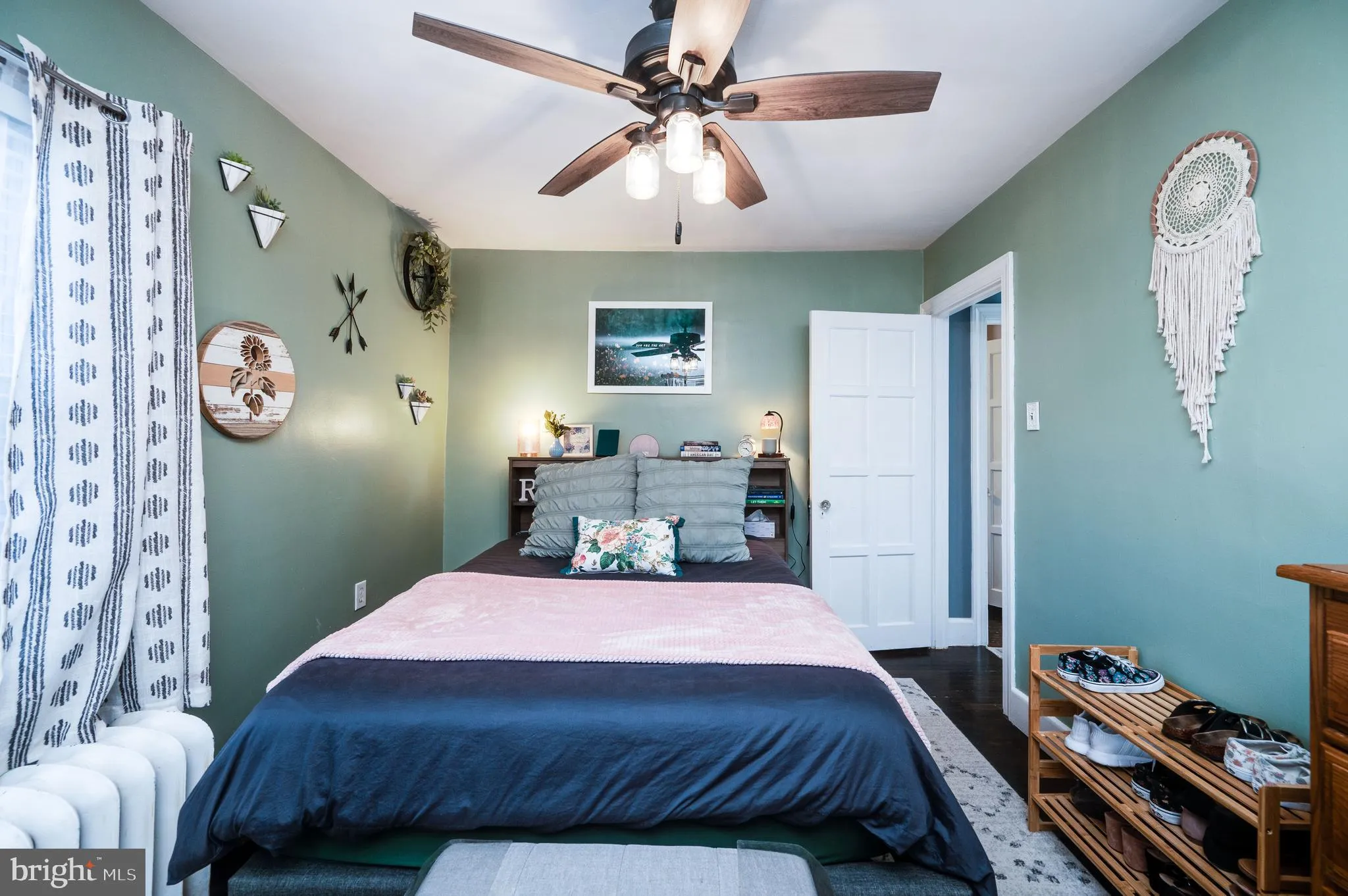 Reading, Pennsylvania 19606, United States, 4 Bedrooms Bedrooms, ,1 BathroomBathrooms,Residential,Coming Soon,235654