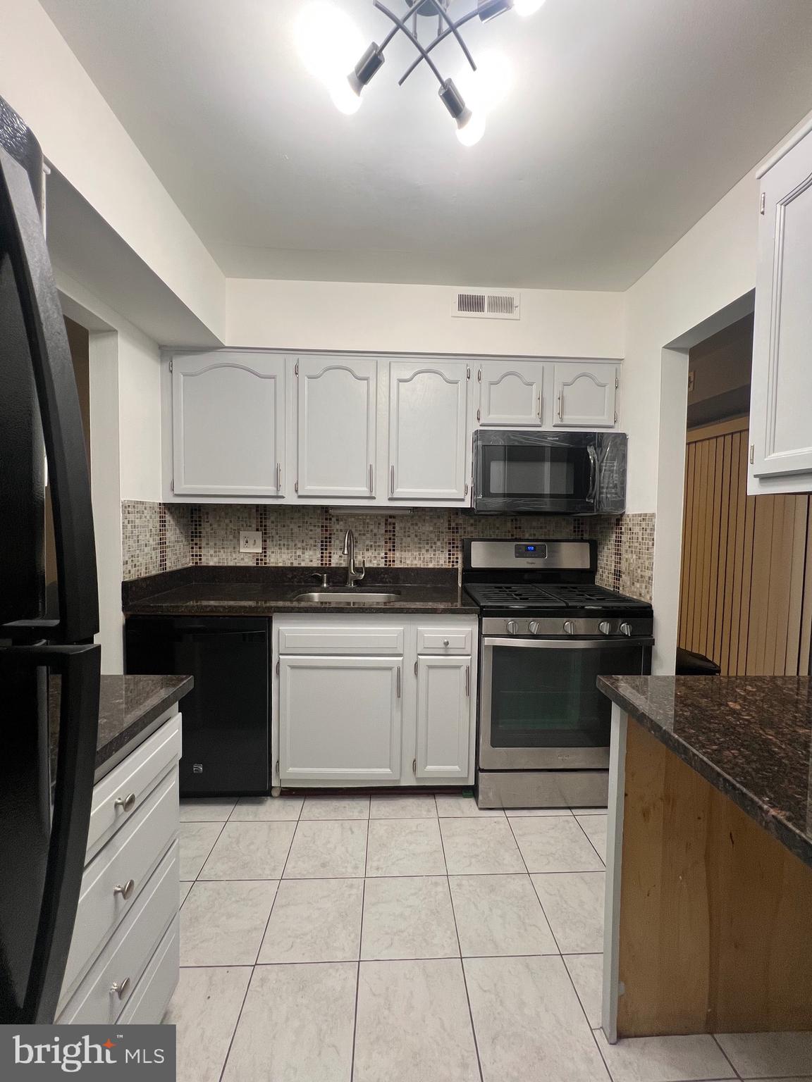 6079 MAJORS LANE 8 M8