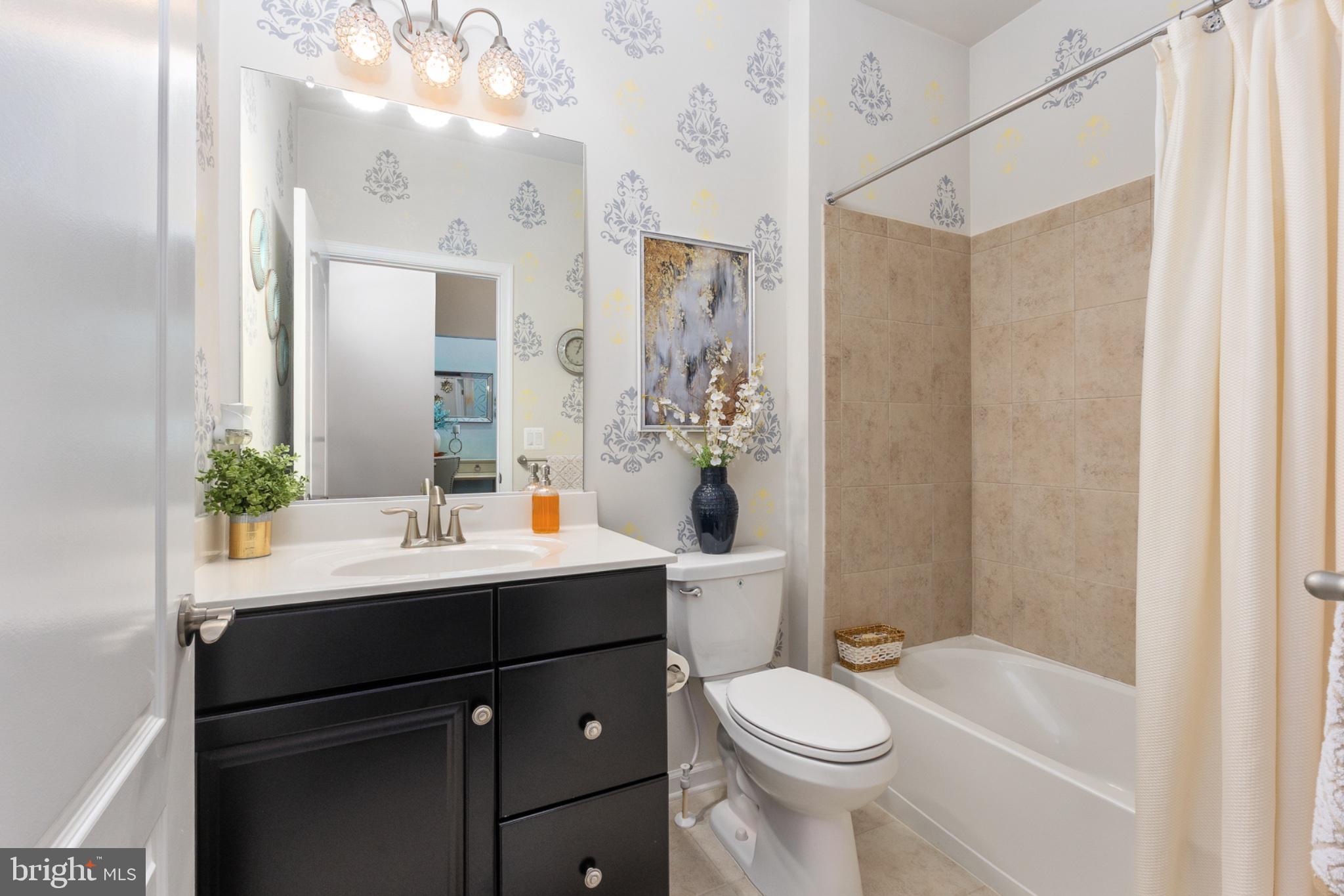 VIRGINIA HERITAGE AT LEE'S PARK - Residential