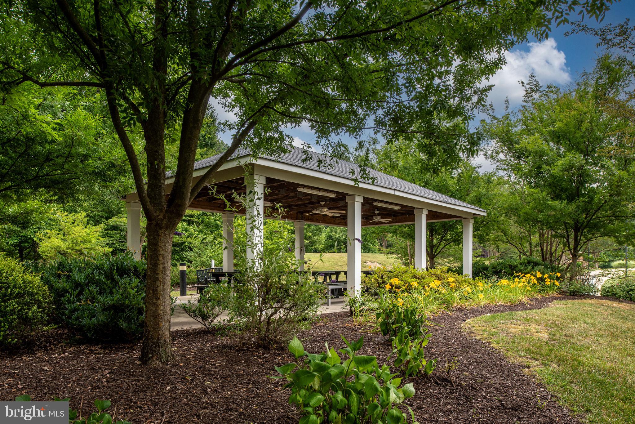 VIRGINIA HERITAGE AT LEE'S PARK - Residential