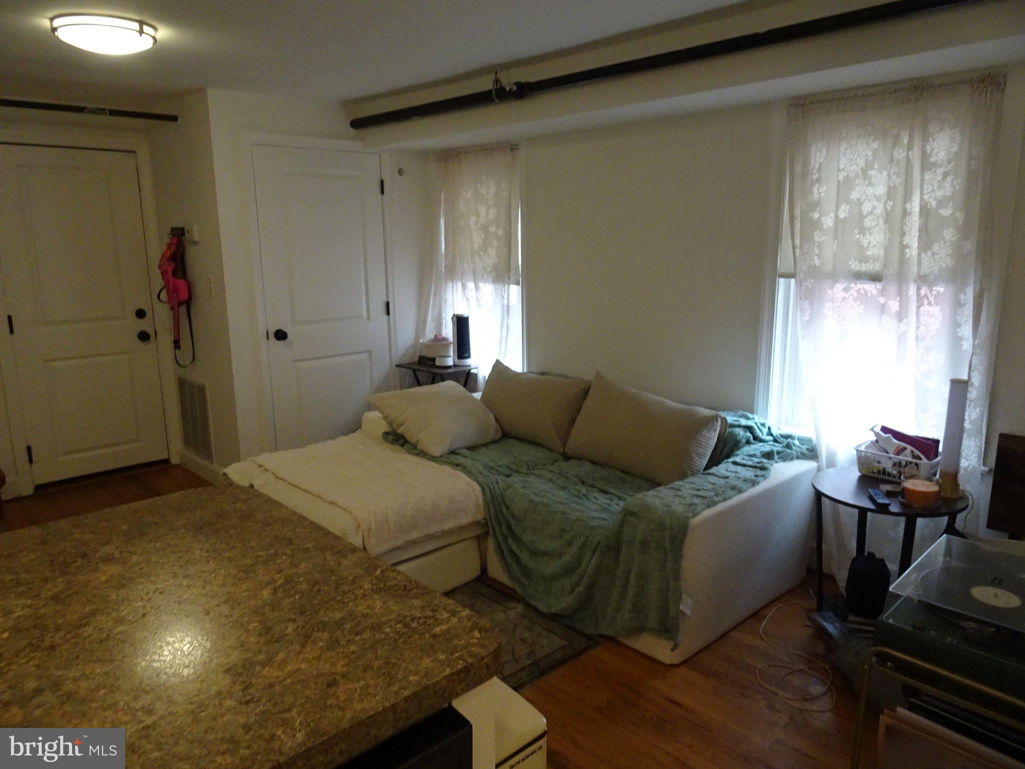 202-04 DELAWARE STREET 1