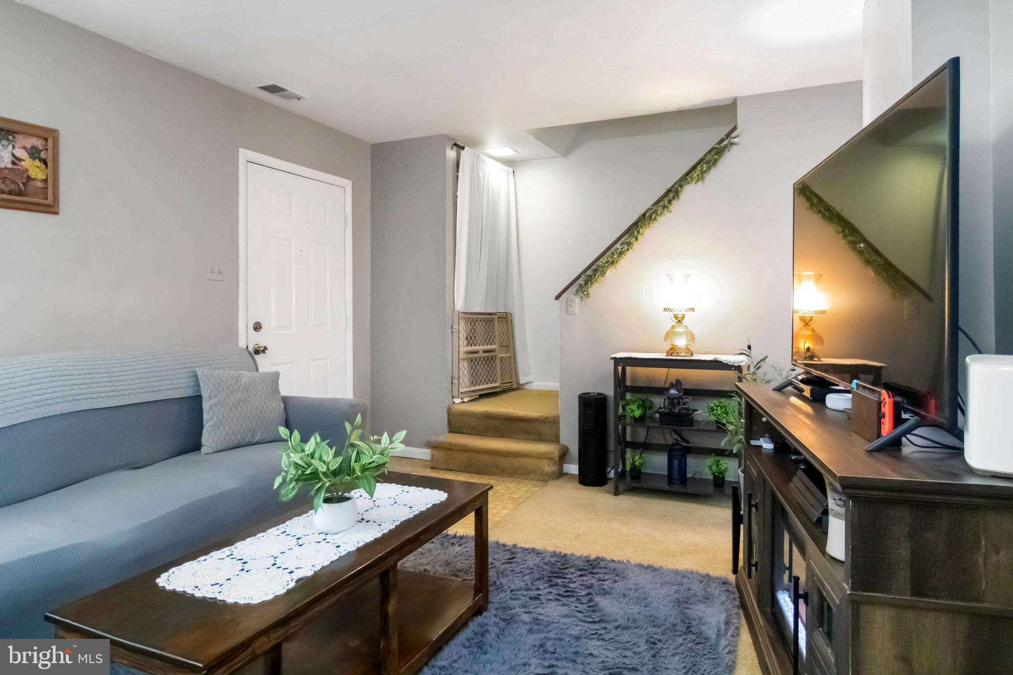 LEXINGTON WOODS - Residential