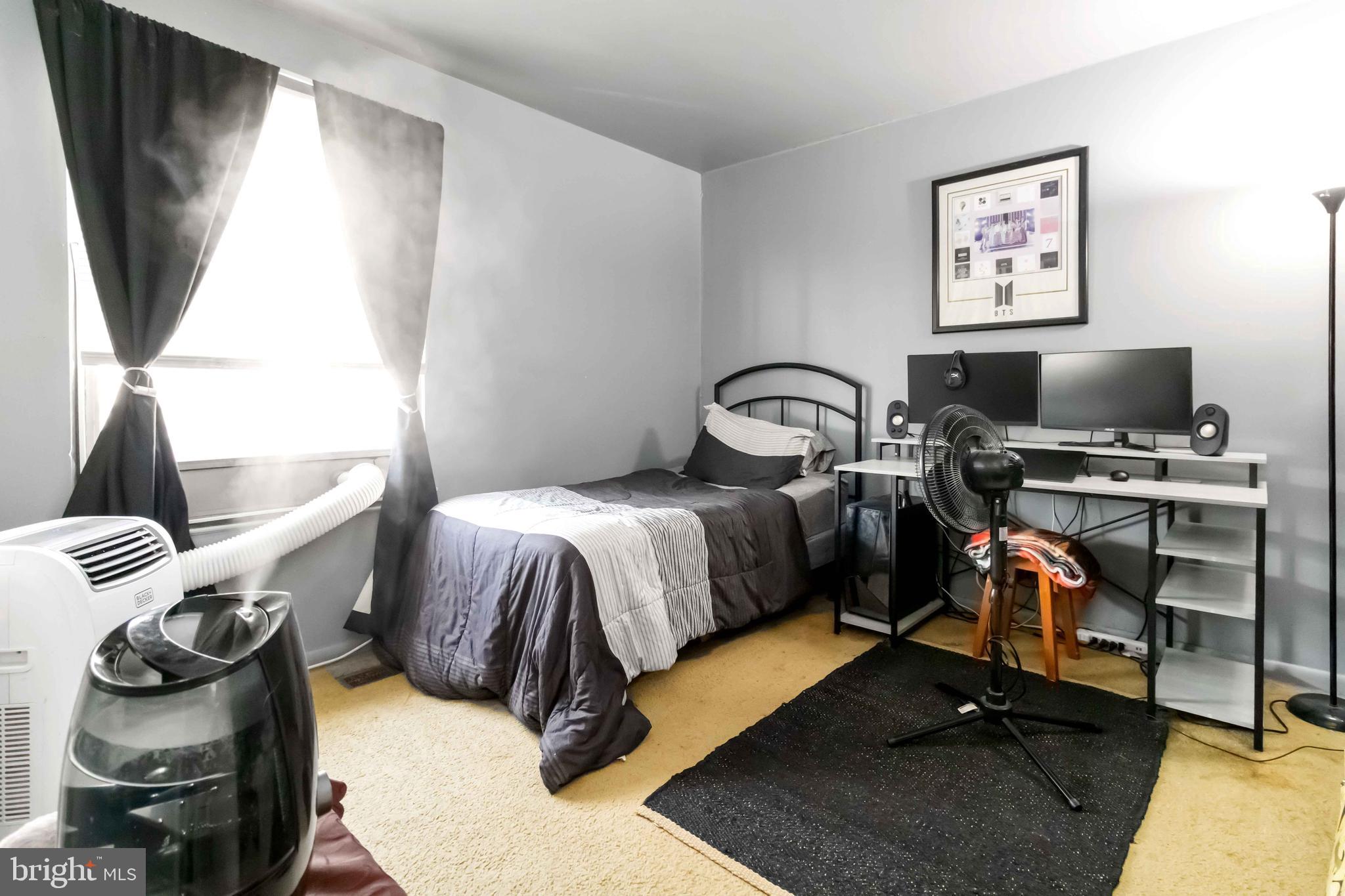 LEXINGTON WOODS - Residential