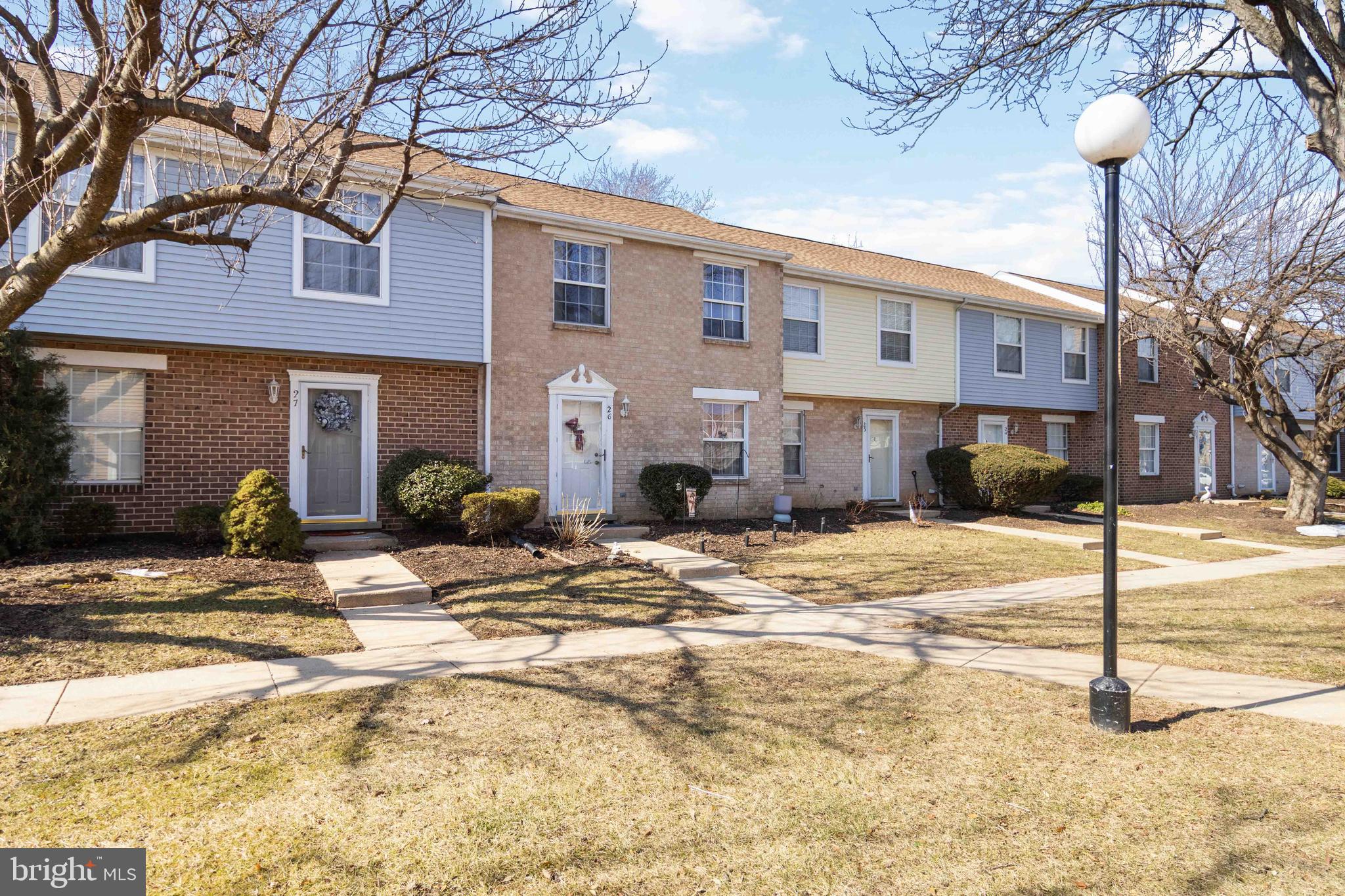 LEXINGTON WOODS - Residential