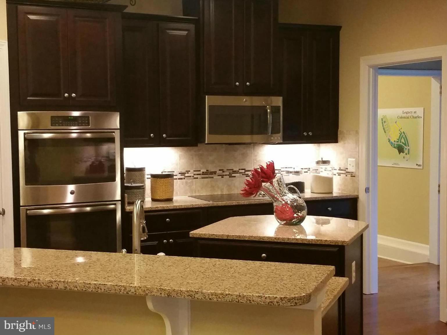 COLONIAL CHARLES - Residential