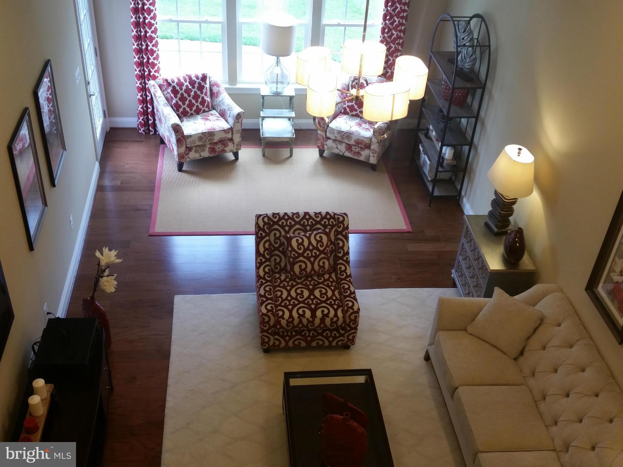 COLONIAL CHARLES - Residential