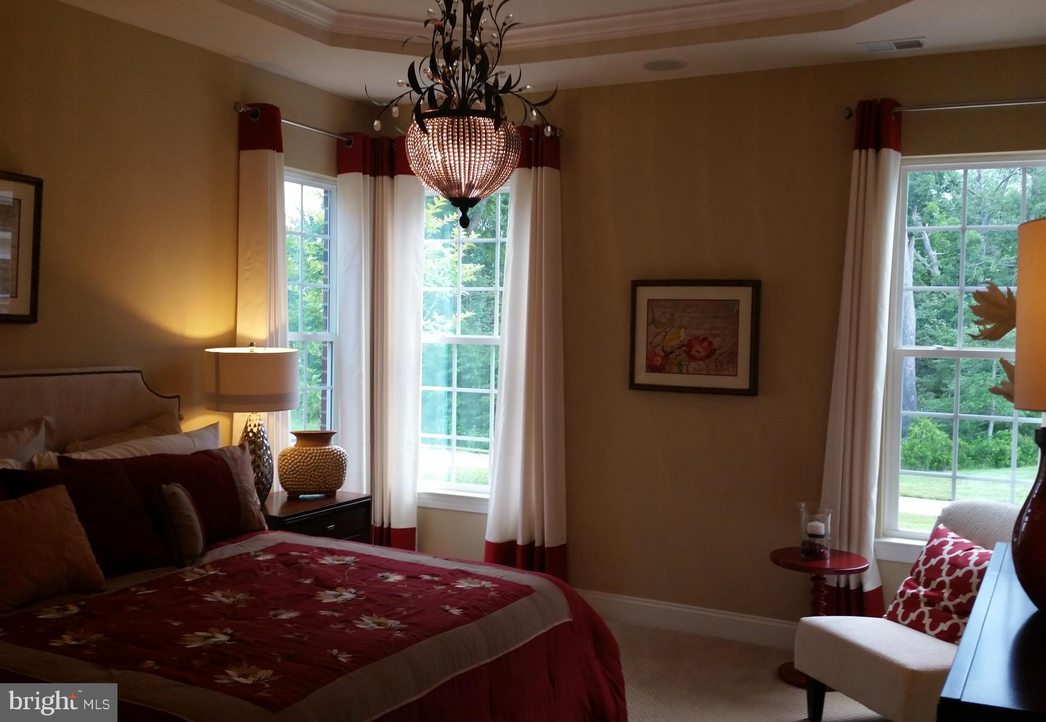 COLONIAL CHARLES - Residential