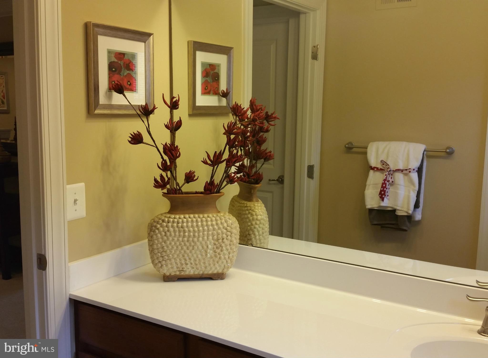 COLONIAL CHARLES - Residential