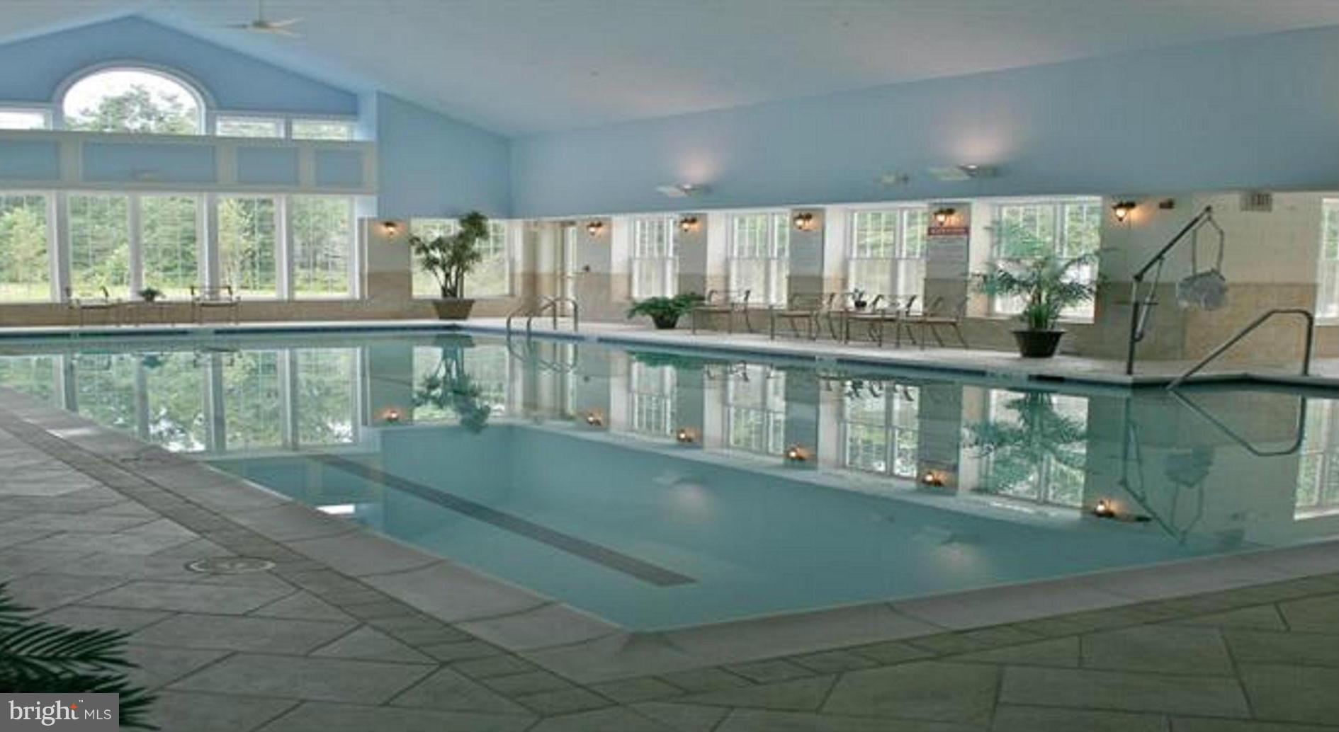 COLONIAL CHARLES - Residential