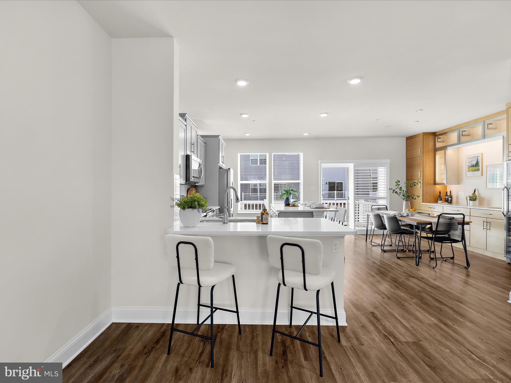 THE COVE - Residential