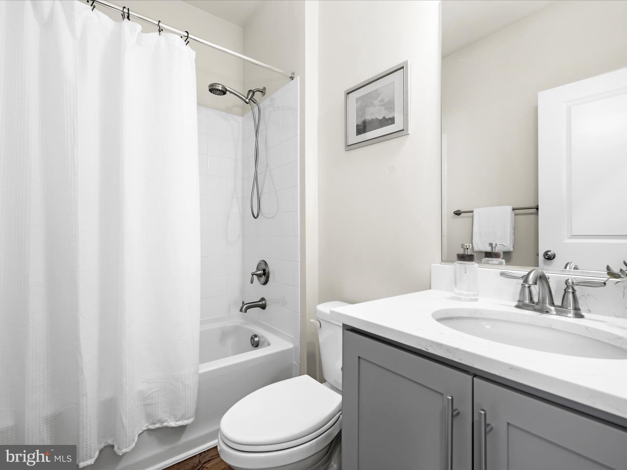 THE COVE - Residential