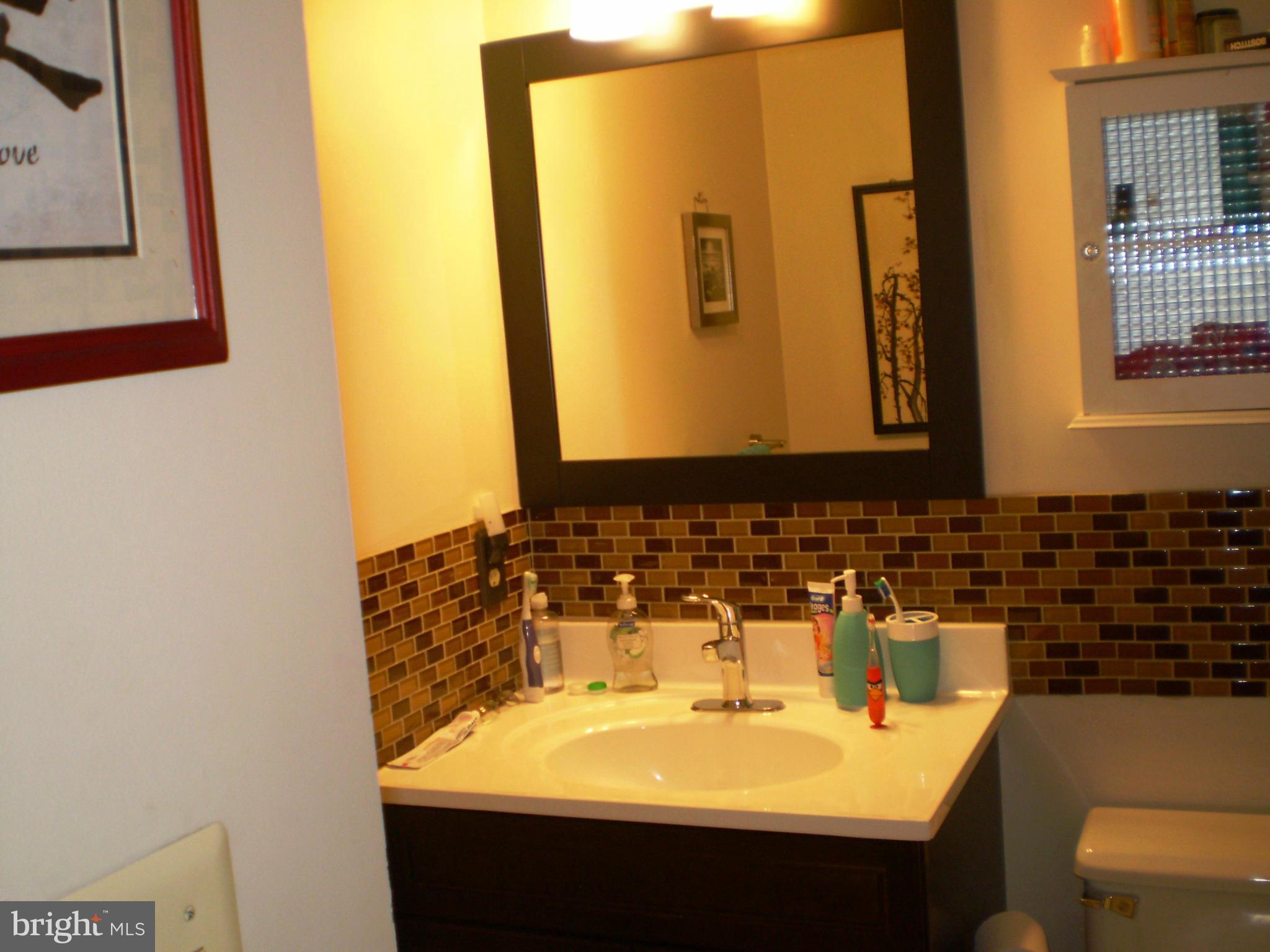 VILLAGE AT GUM SPRINGS - Residential Lease