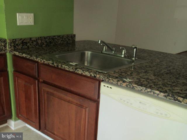 8547 HAWK RUN TERRACE