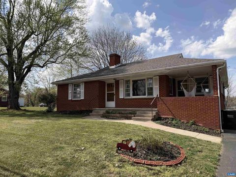 Photo of 480 Stagecoach Rd, CHARLOTTESVILLE, VA 22902 (MLS # 675414)