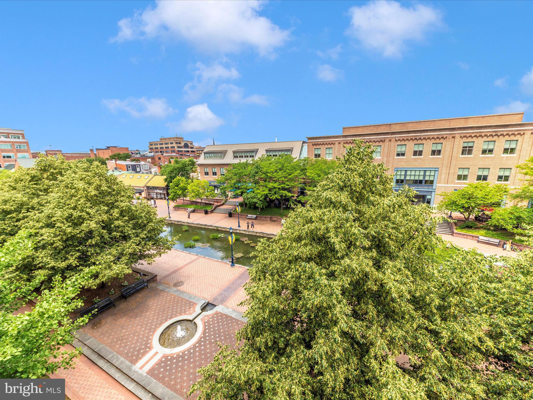 MAXWELL PLACE - Residential