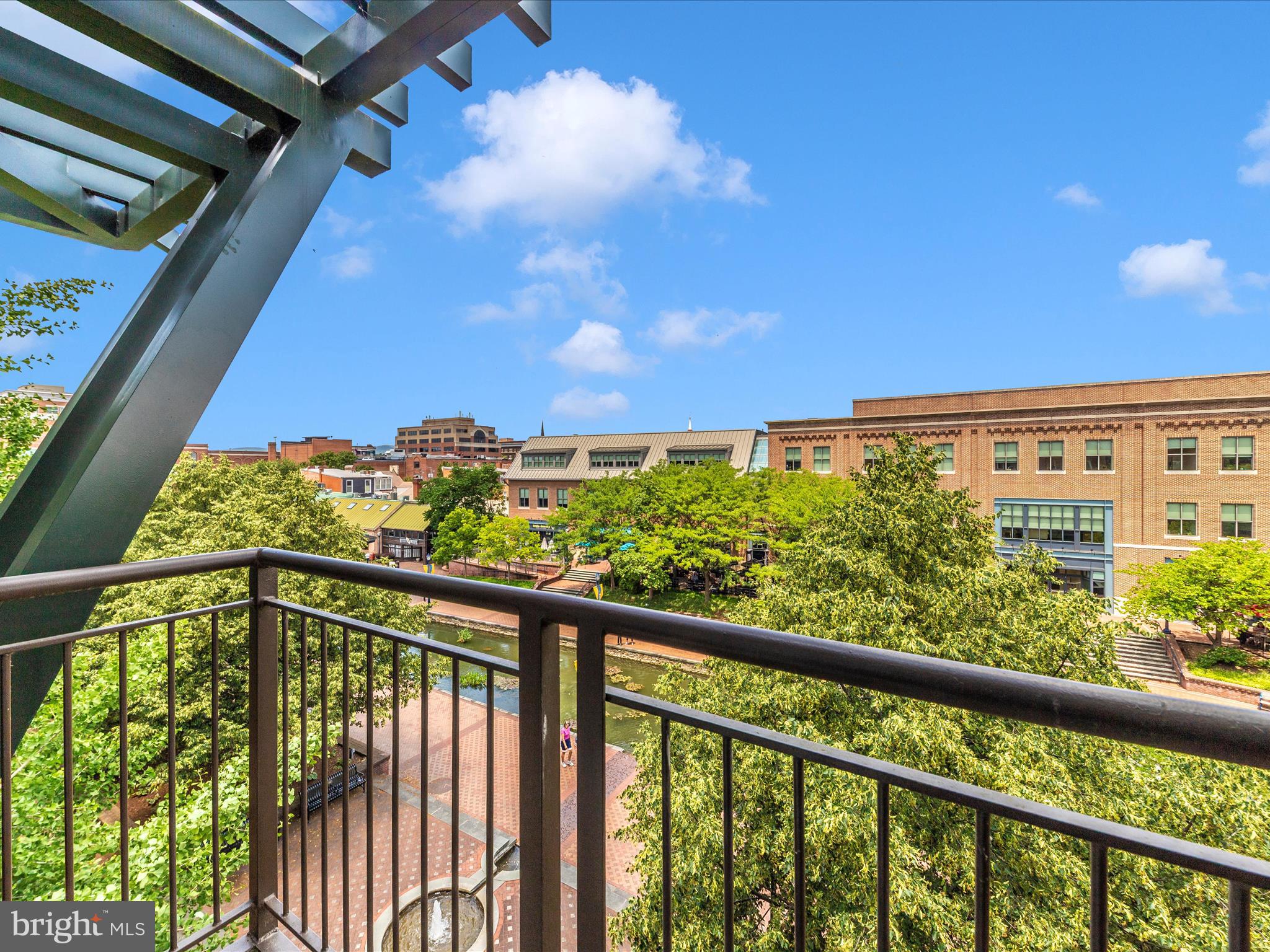 MAXWELL PLACE - Residential