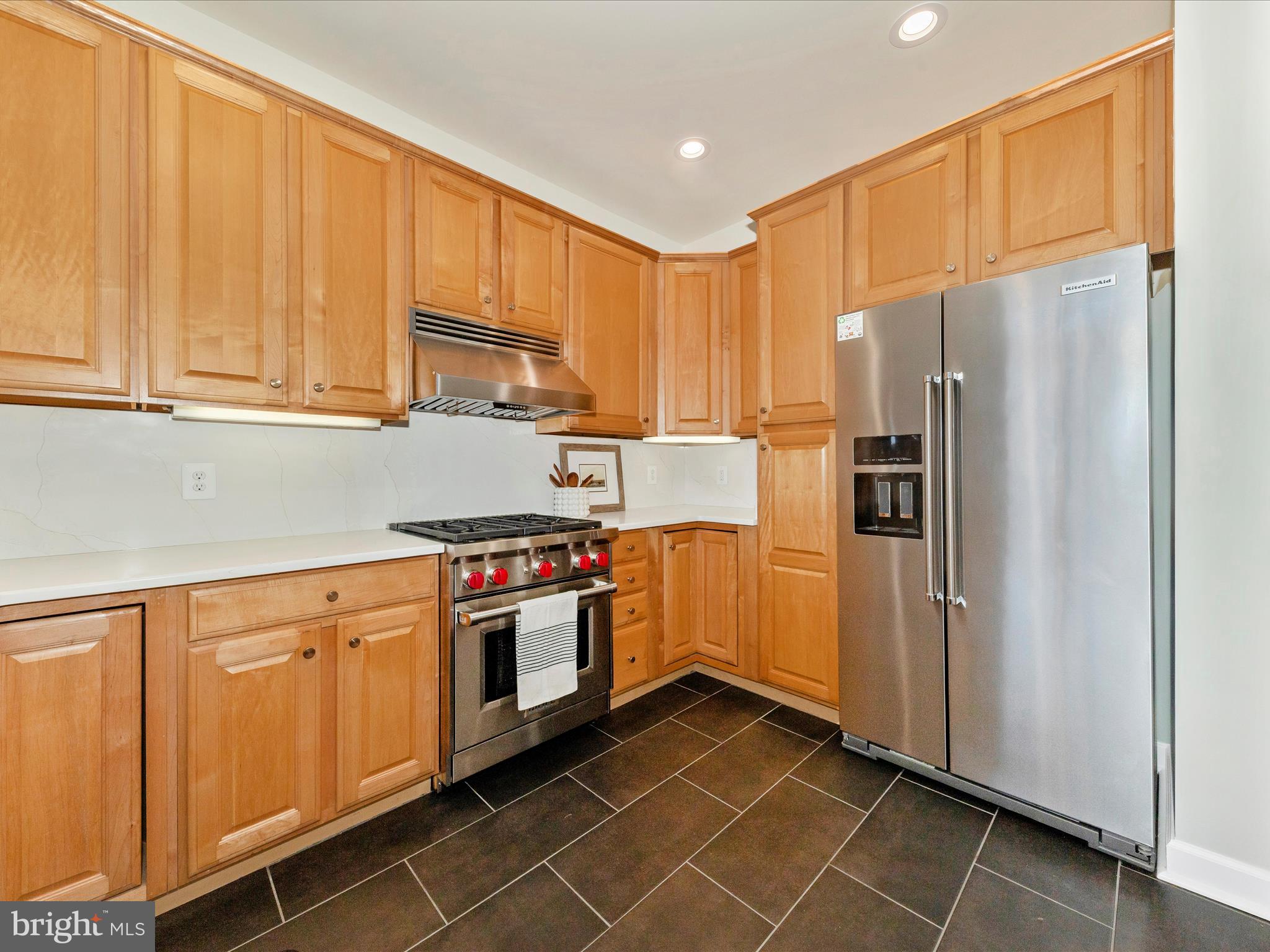 MAXWELL PLACE - Residential