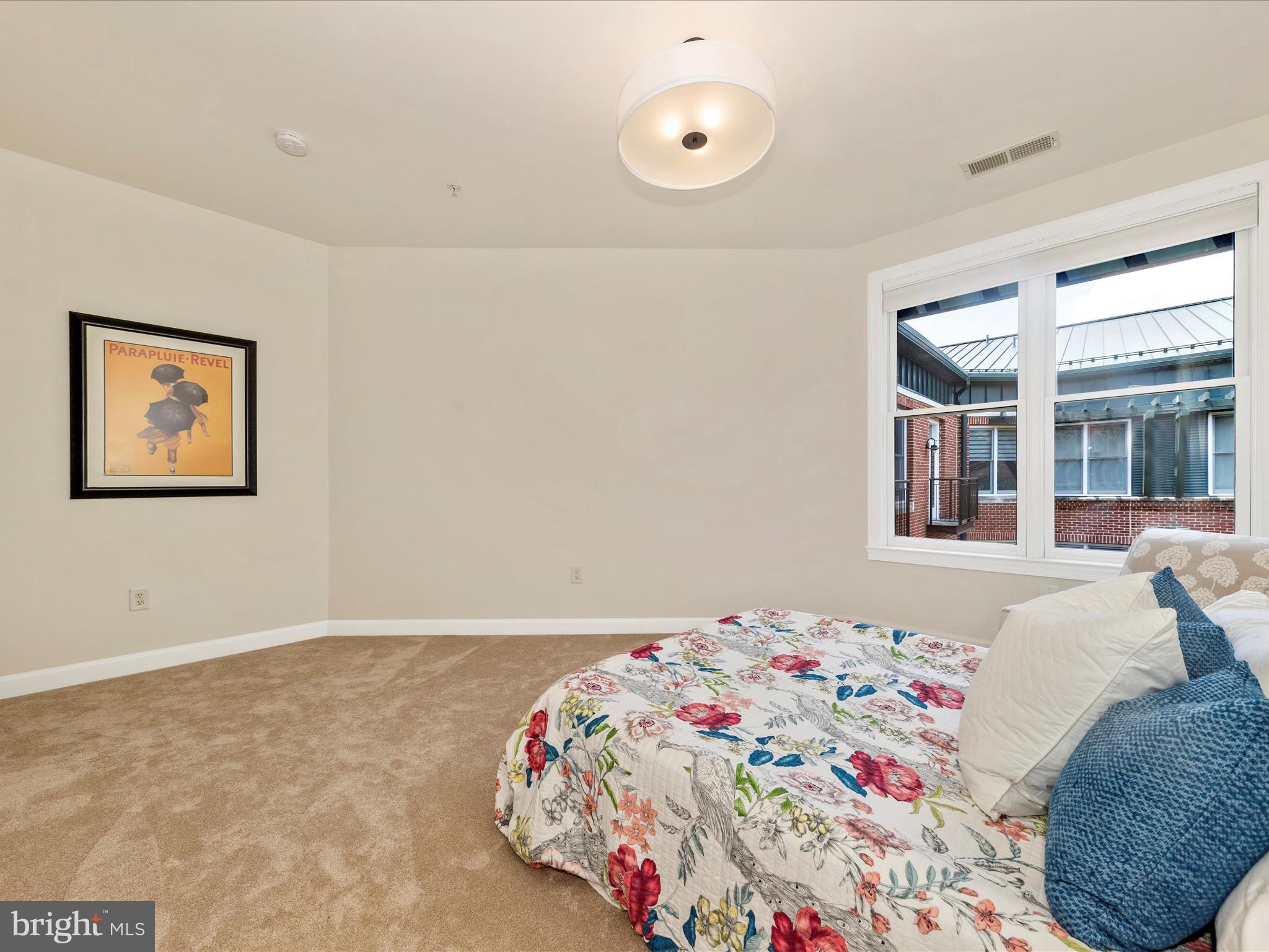 MAXWELL PLACE - Residential