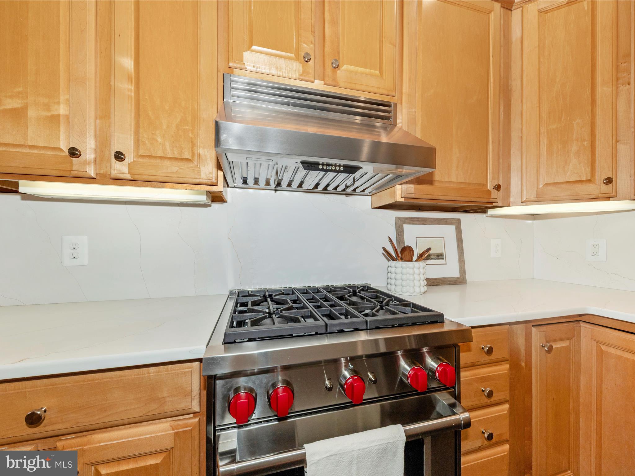 MAXWELL PLACE - Residential