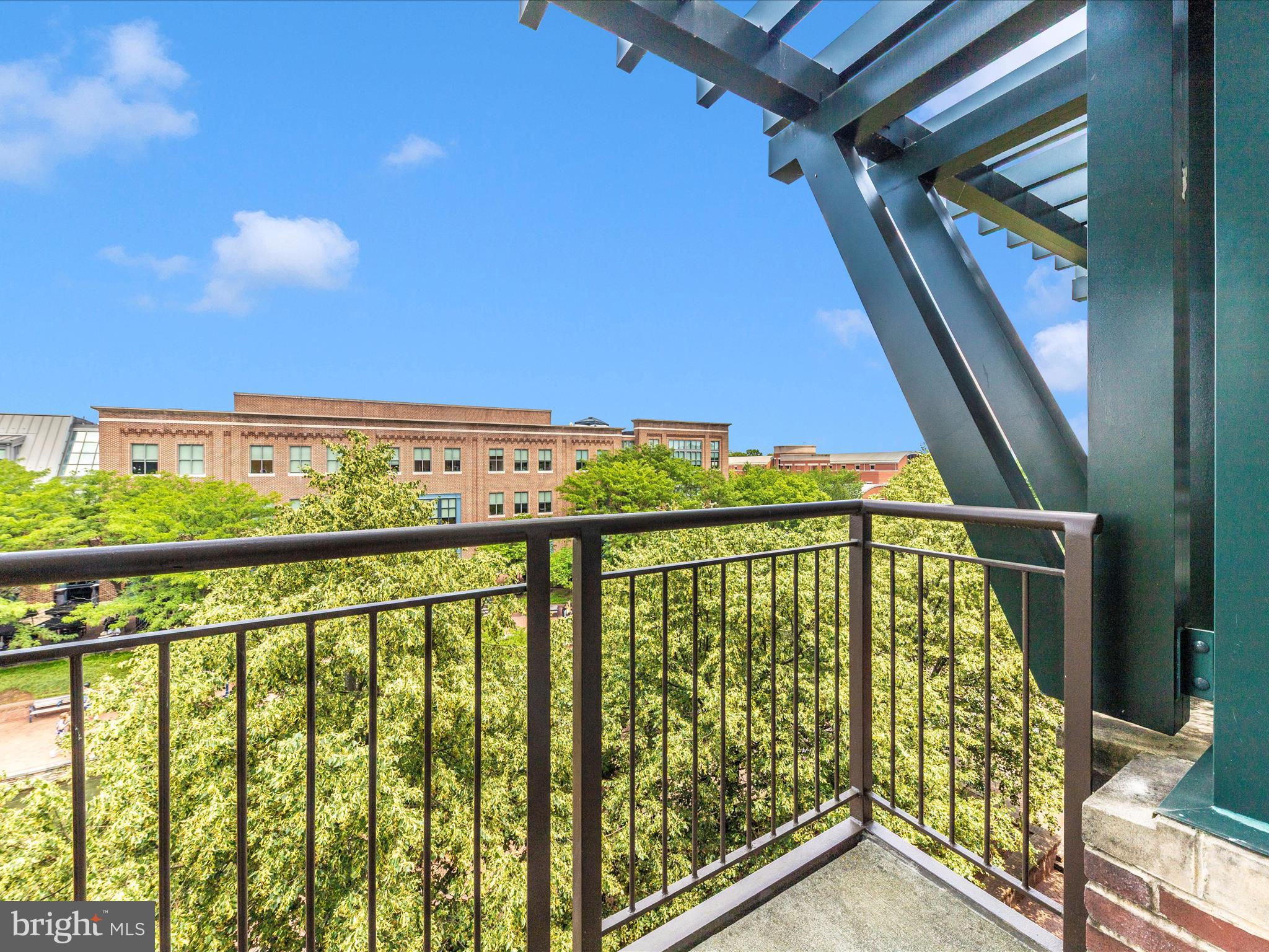 MAXWELL PLACE - Residential