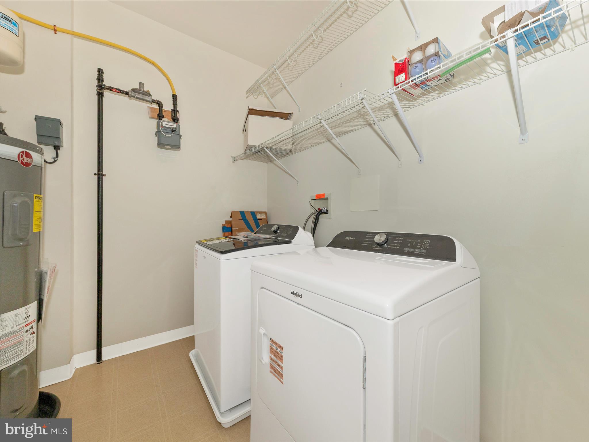 MAXWELL PLACE - Residential