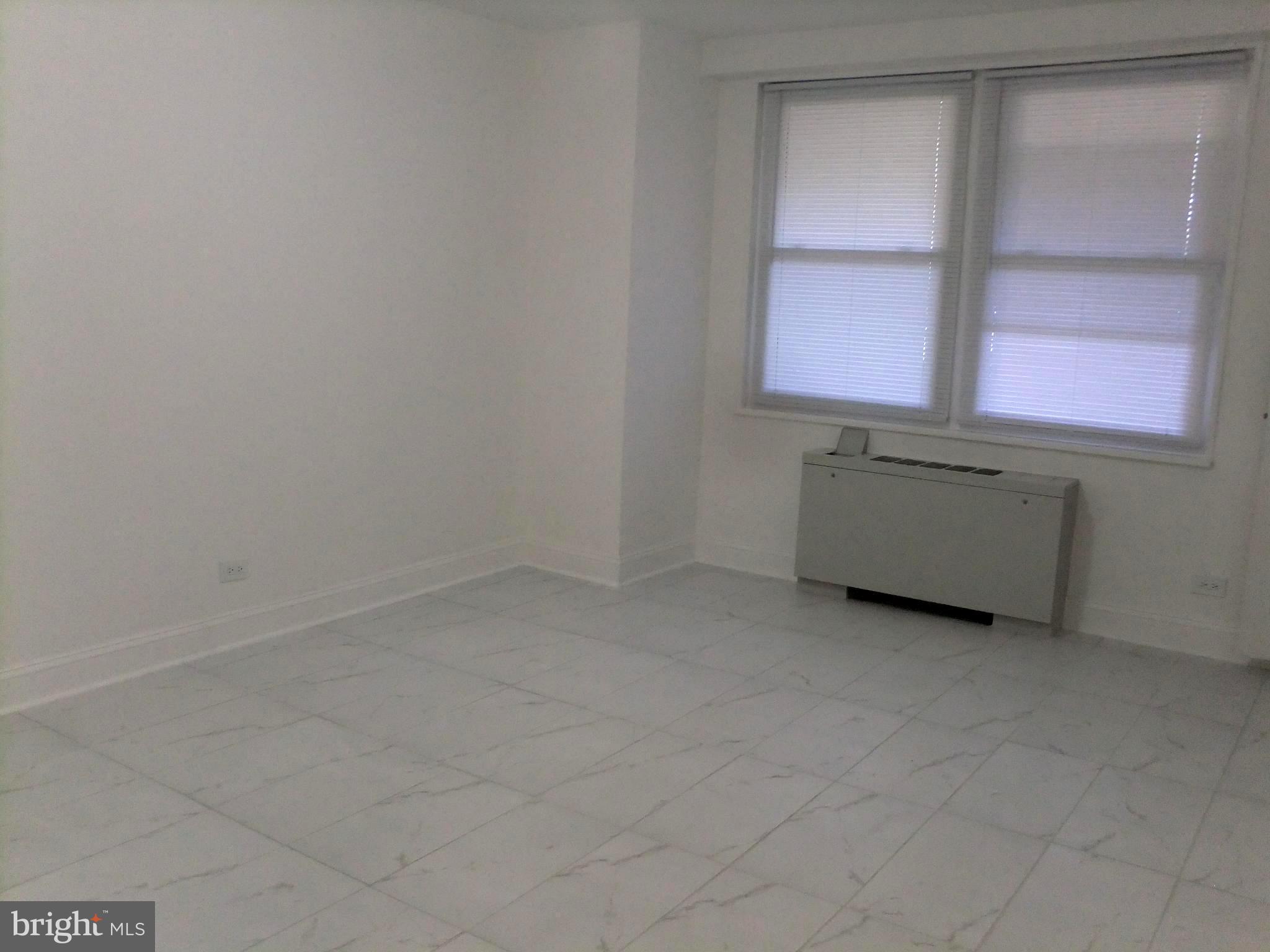 OAK HILL - Residential Lease