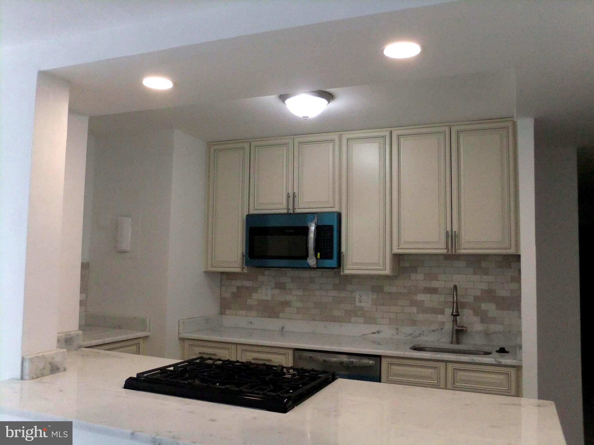 OAK HILL - Residential Lease