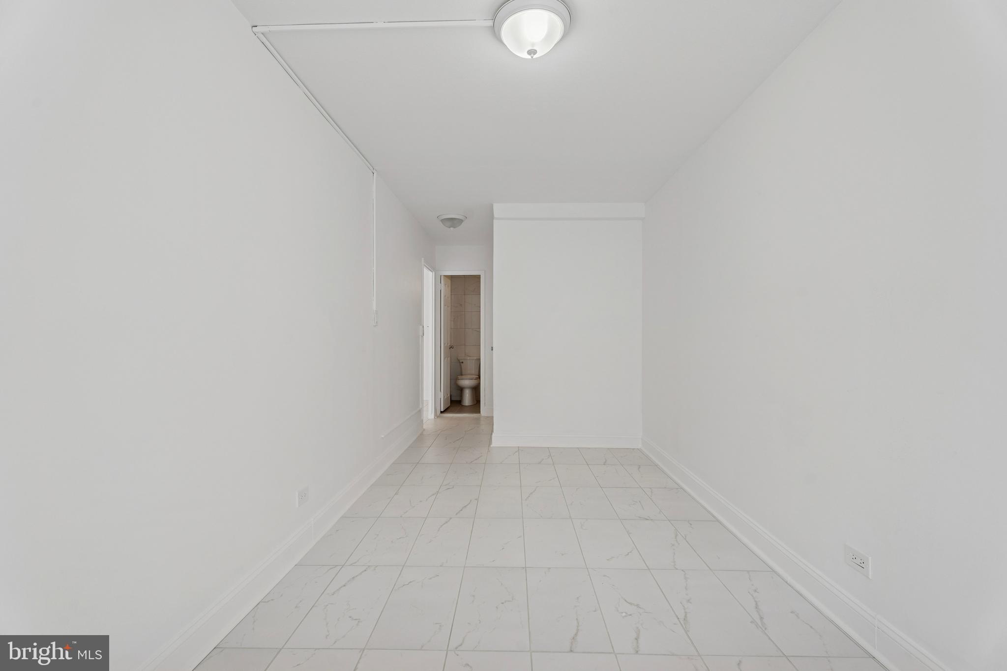 OAK HILL - Residential Lease