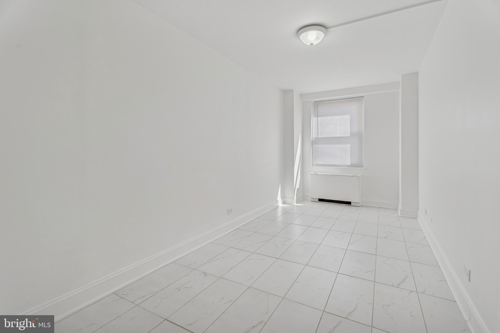 OAK HILL - Residential Lease