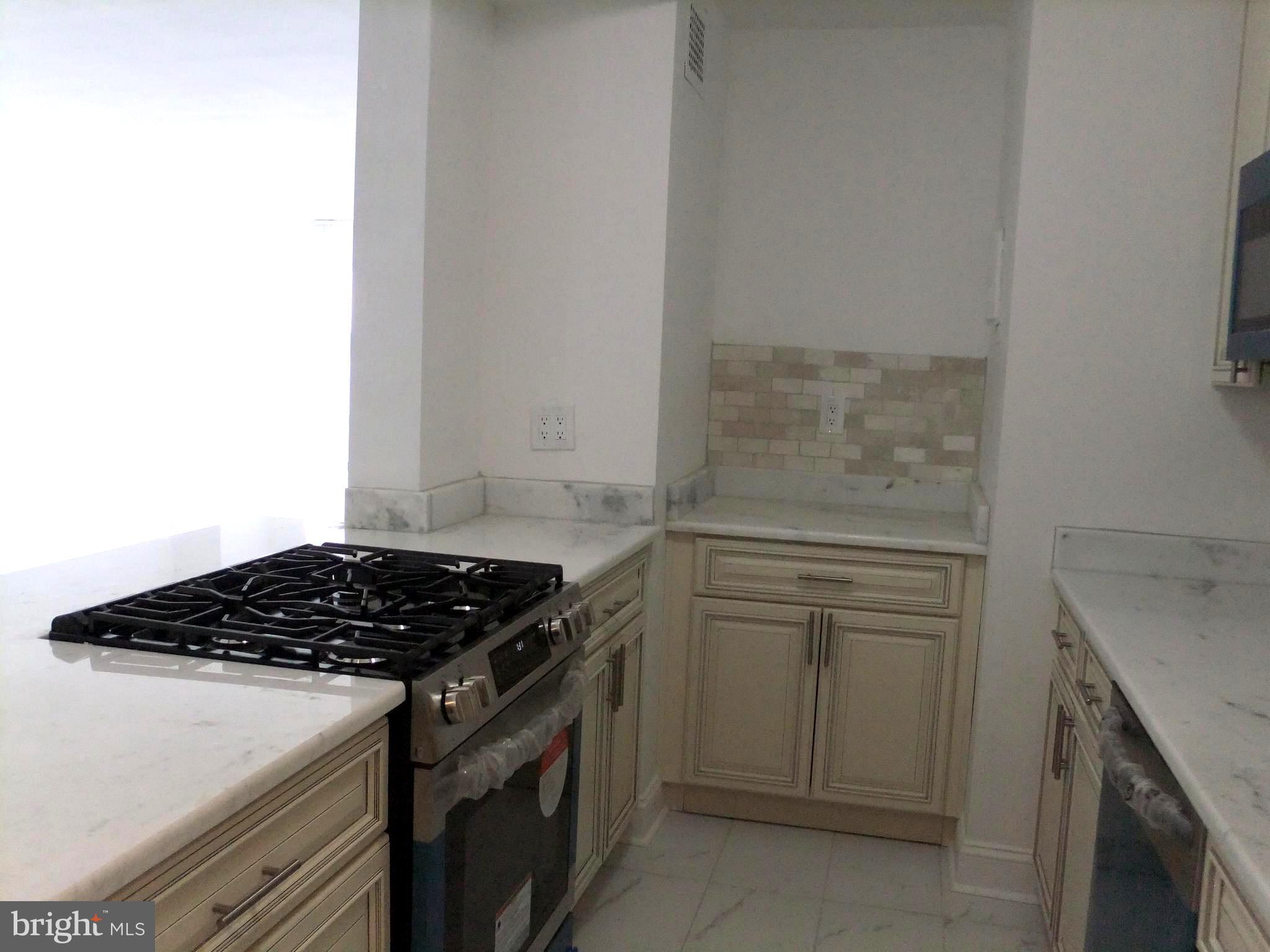 OAK HILL - Residential Lease