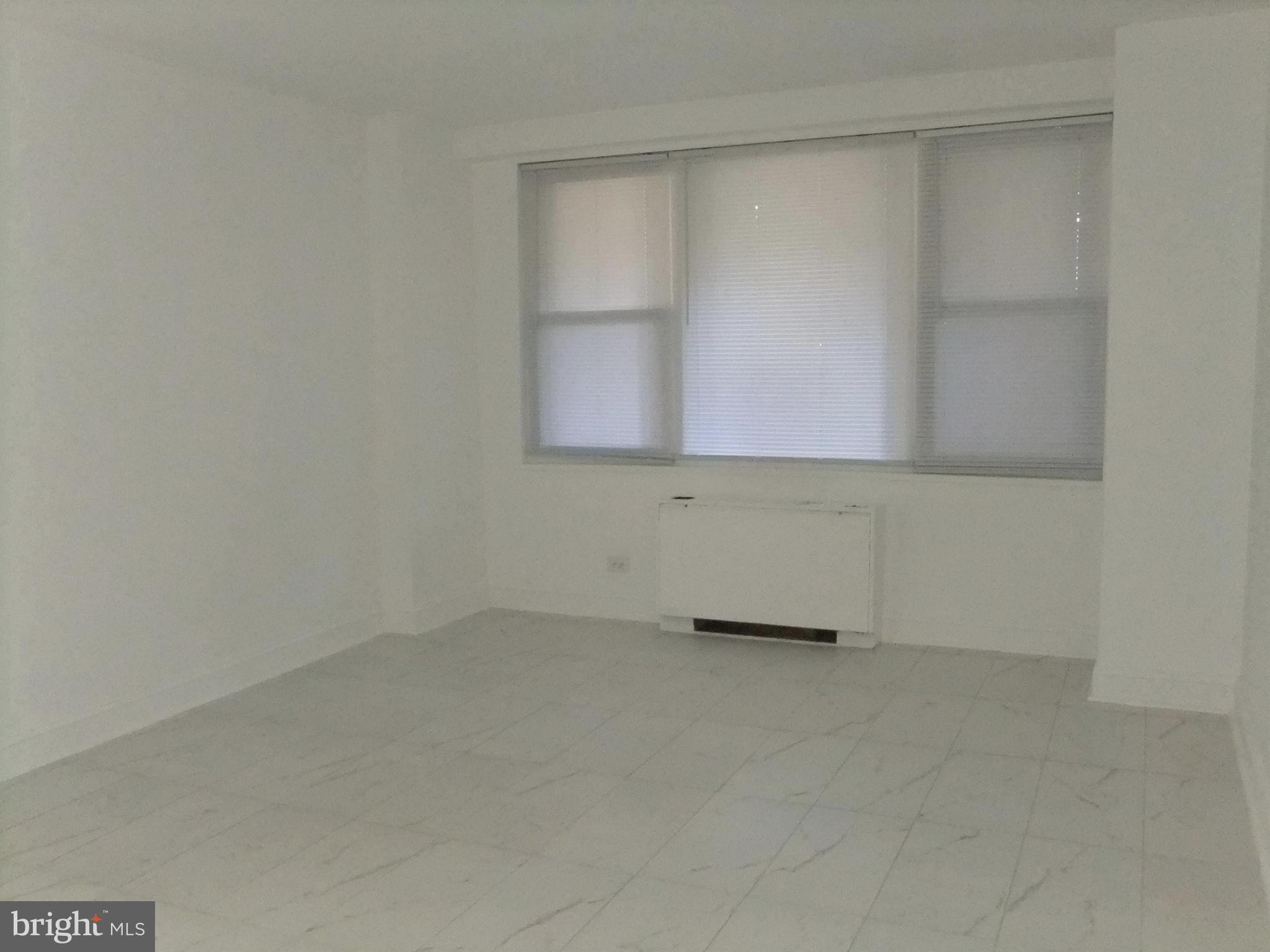 OAK HILL - Residential Lease