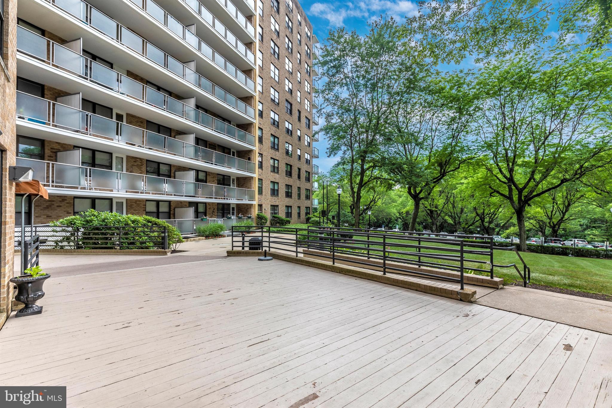 OAK HILL - Residential Lease