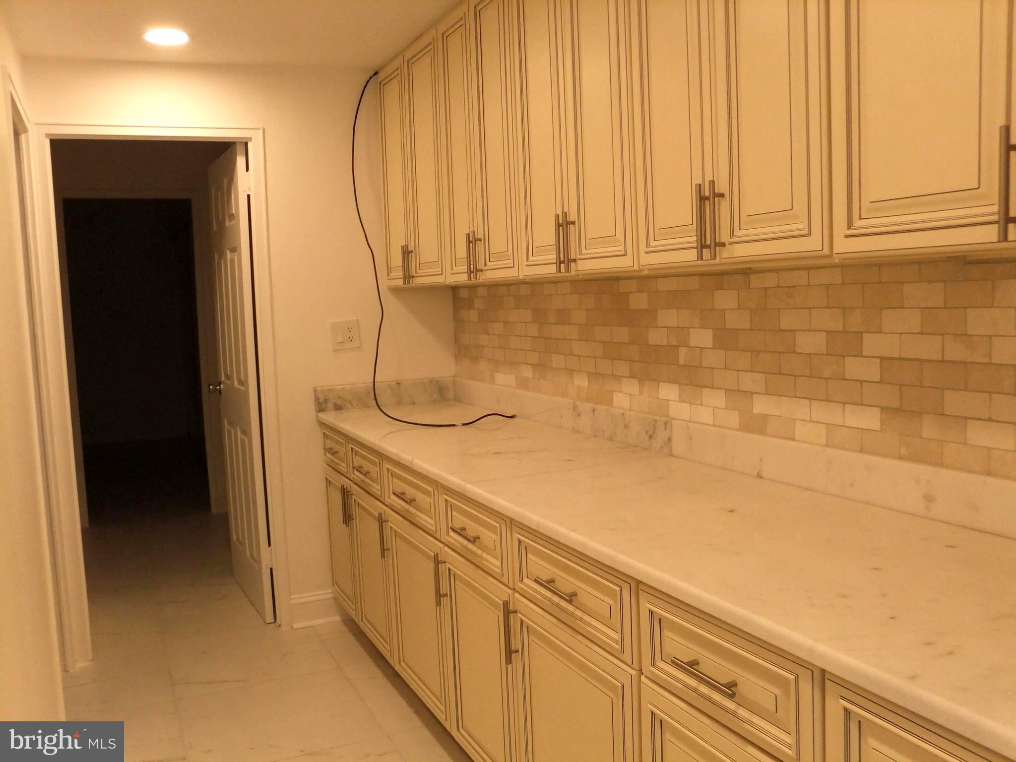 OAK HILL - Residential Lease