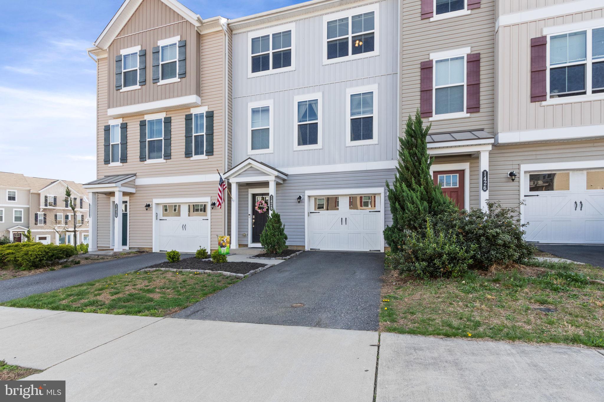 SUMMERFIELD - Residential