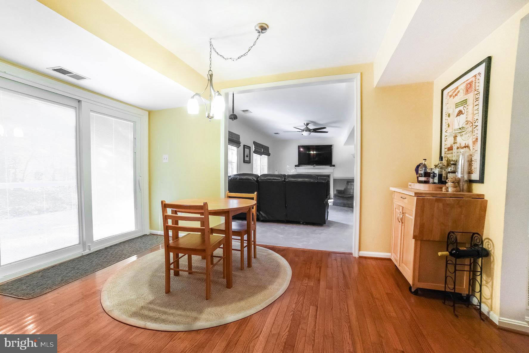 HAMPSHIRE - Residential