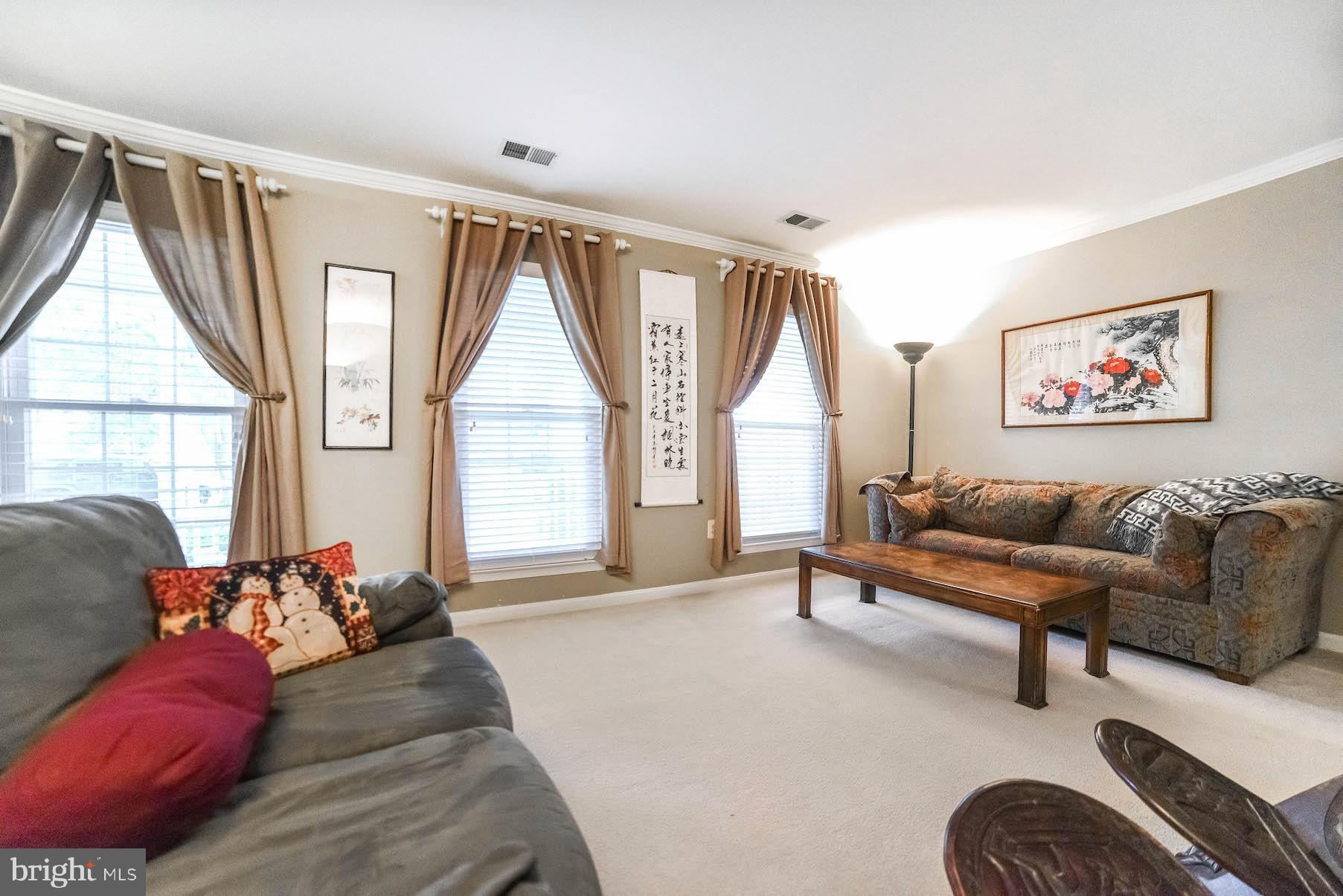 HAMPSHIRE - Residential