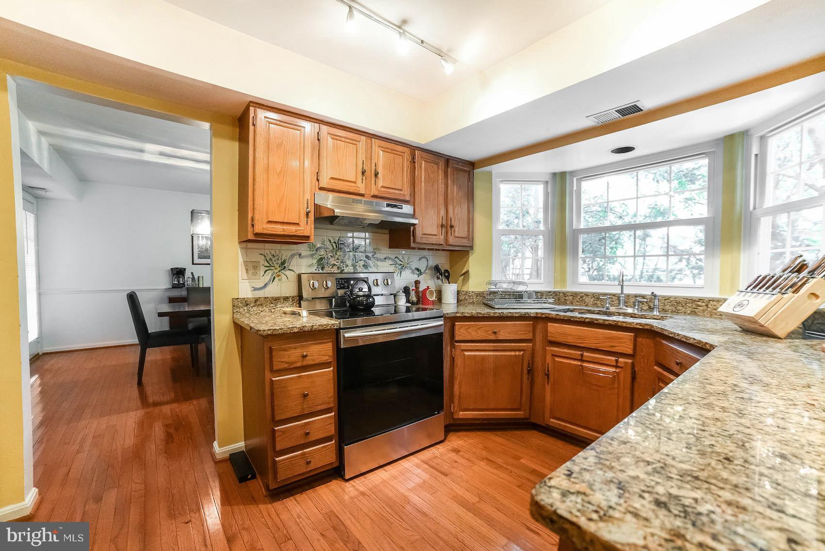 HAMPSHIRE - Residential