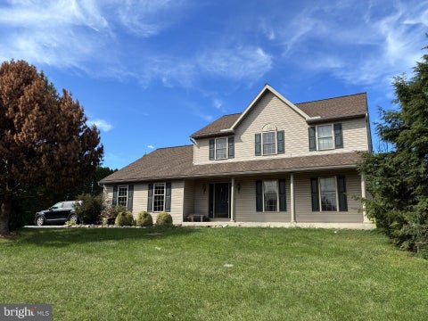 Homes For Sale - 8 Power Drive<br/> Berks County, BERNVILLE, PA 19506