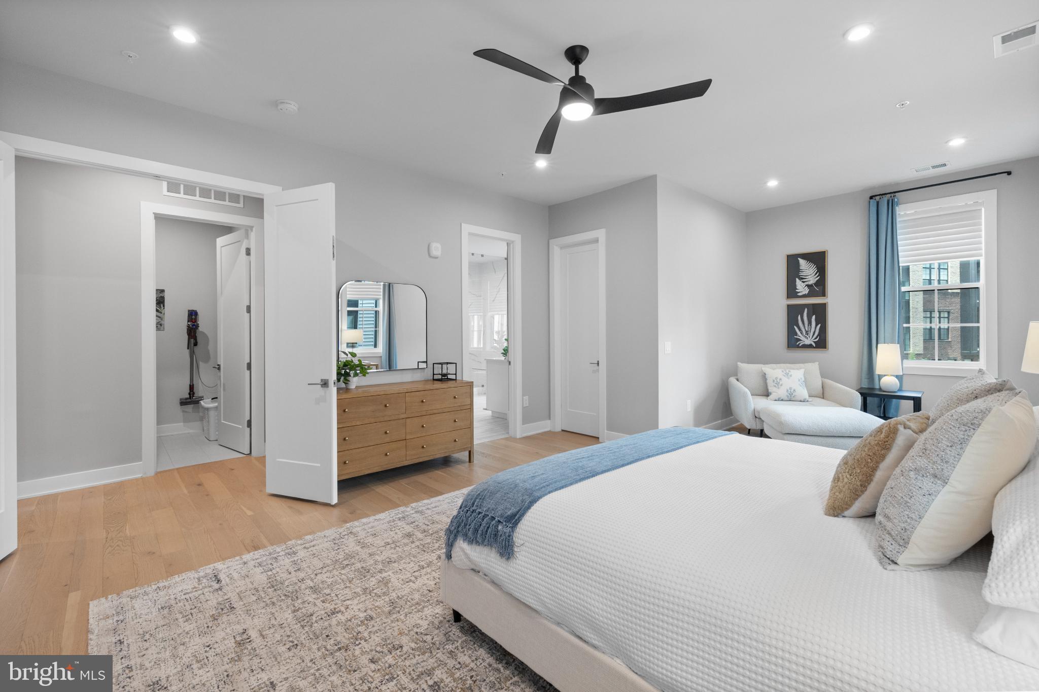 METRO WALK AT MOOREFIELD STATION - Residential