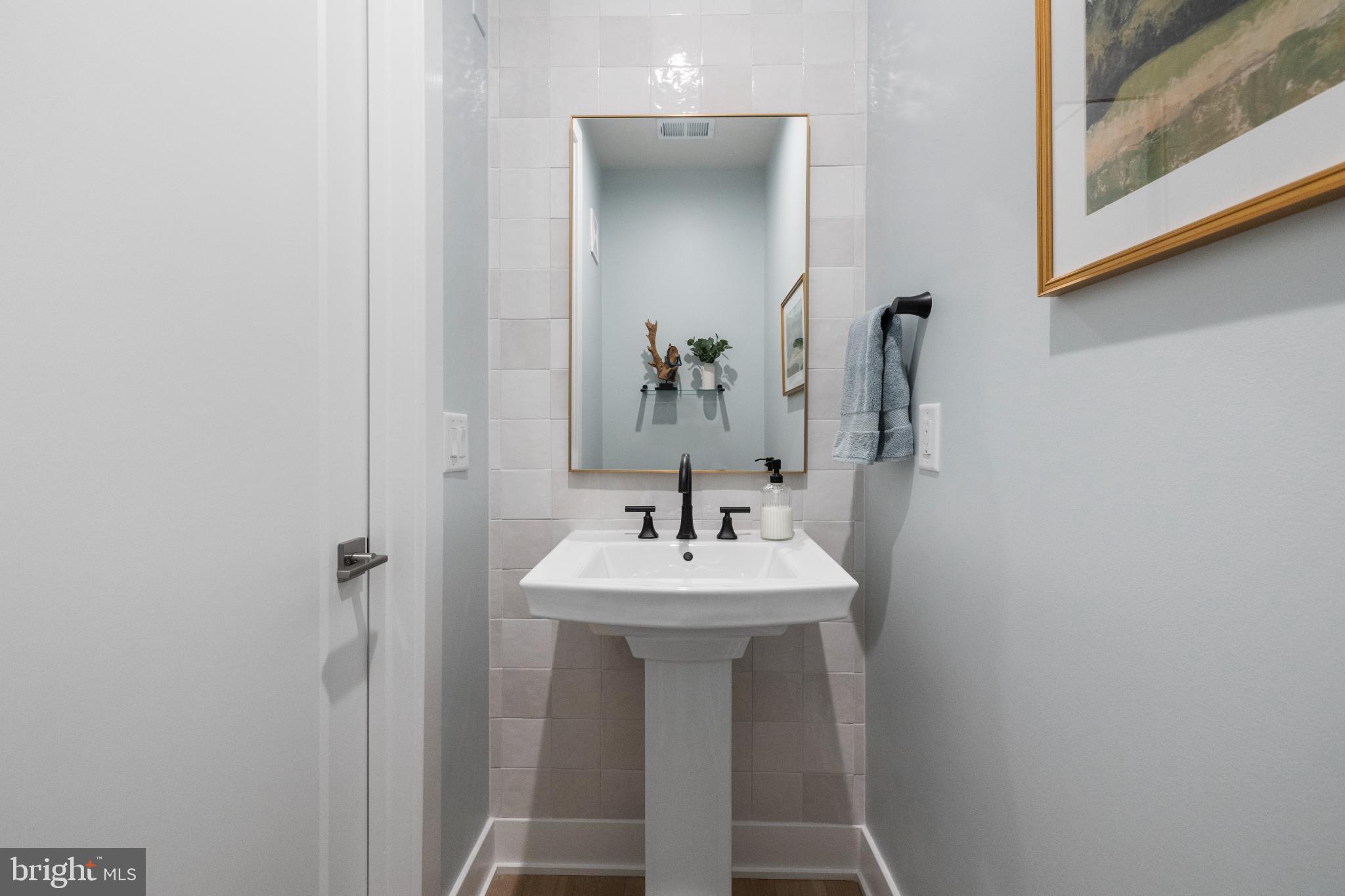 METRO WALK AT MOOREFIELD STATION - Residential