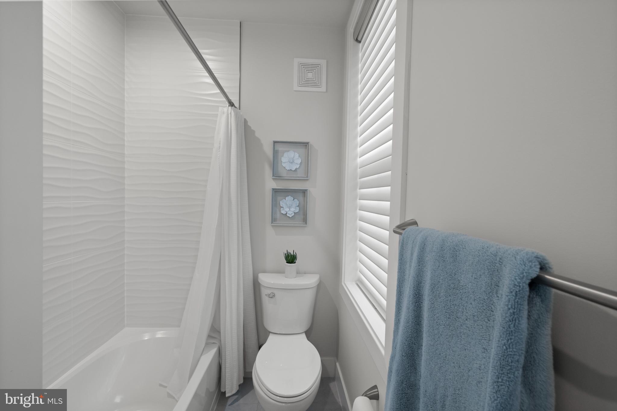 METRO WALK AT MOOREFIELD STATION - Residential