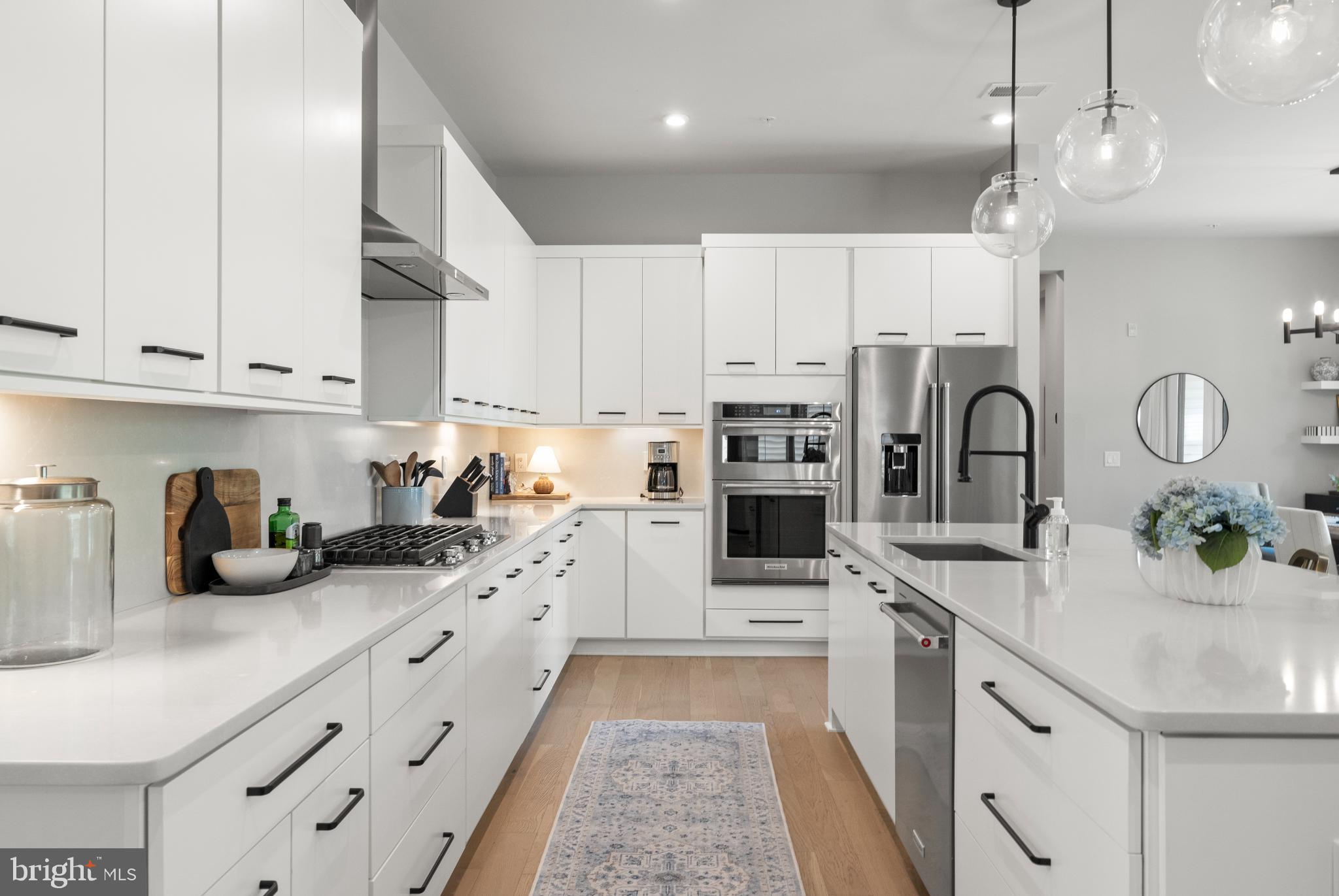 METRO WALK AT MOOREFIELD STATION - Residential