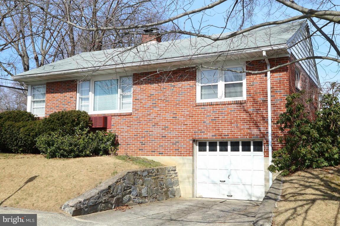 LANCASTER - Residential