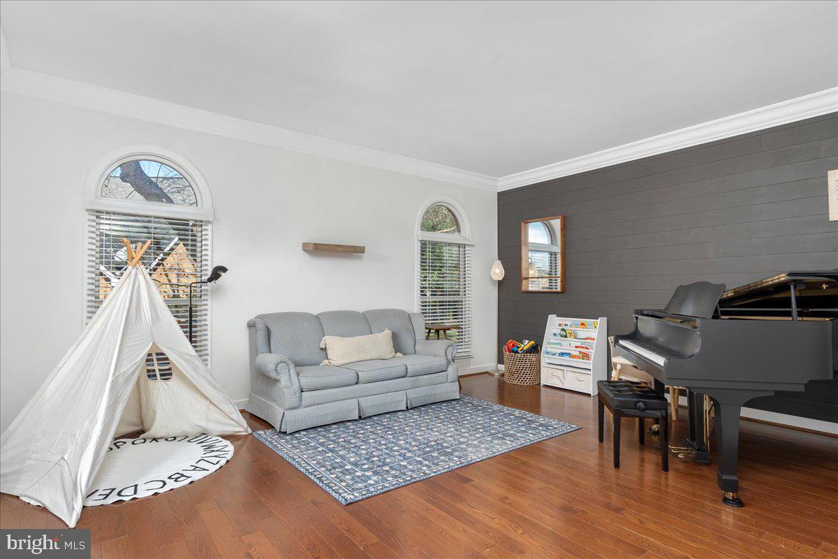 20314 PARKWOOD COURT