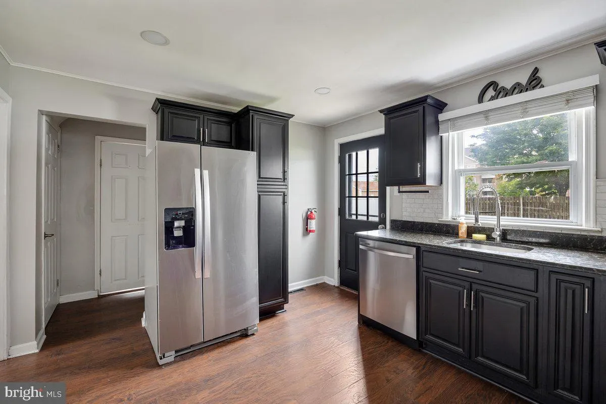 Pennsauken, New Jersey 08109, United States, 3 Bedrooms Bedrooms, ,2 BathroomsBathrooms,Residential,Contingent,126780