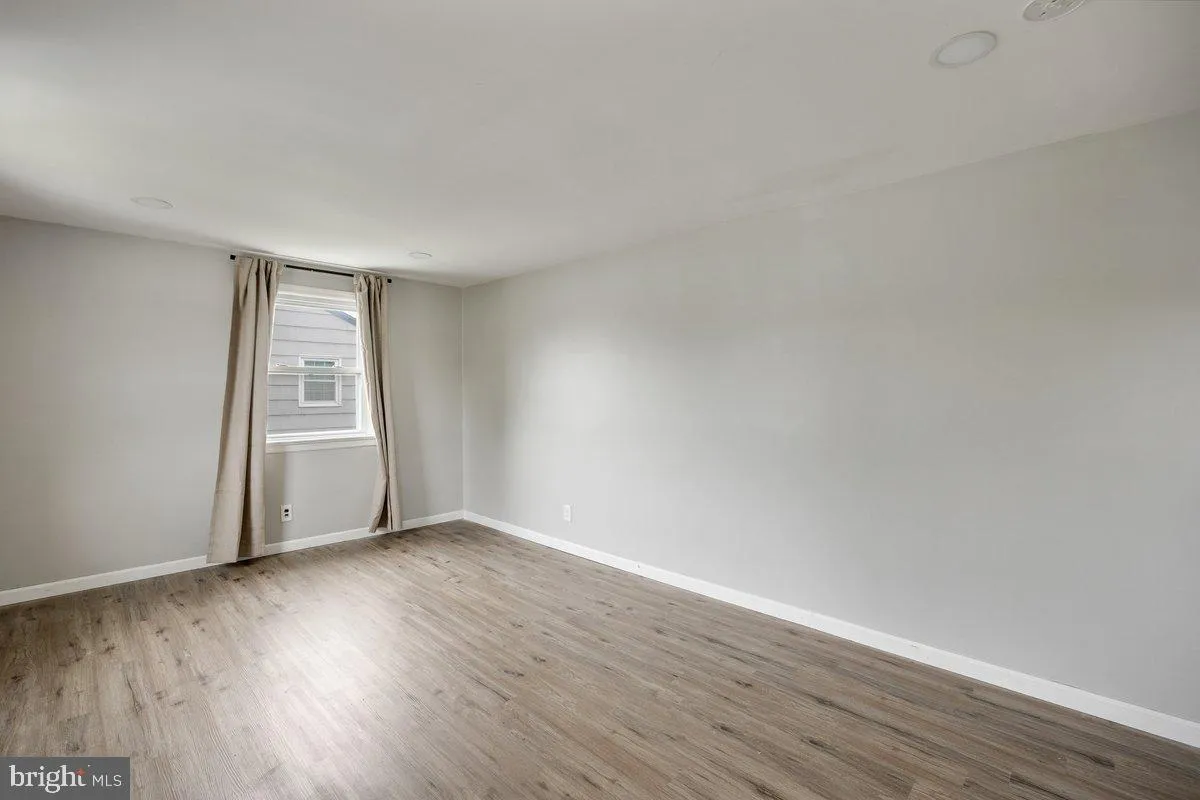 Pennsauken, New Jersey 08109, United States, 3 Bedrooms Bedrooms, ,2 BathroomsBathrooms,Residential,Contingent,126780