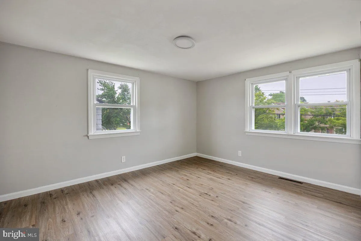 Pennsauken, New Jersey 08109, United States, 3 Bedrooms Bedrooms, ,2 BathroomsBathrooms,Residential,Contingent,126780