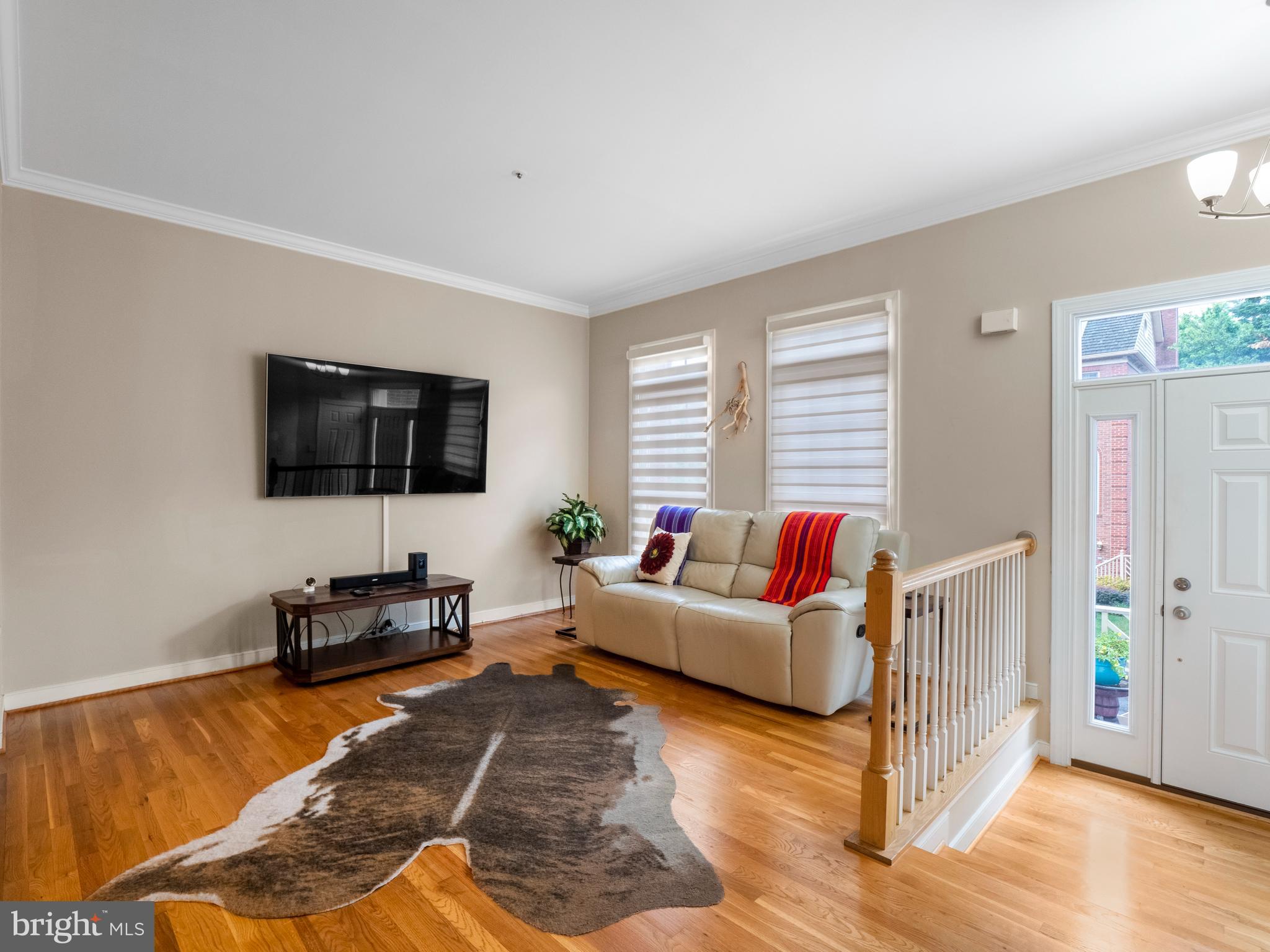 QUINCE ORCHARD KNOLLS - Residential