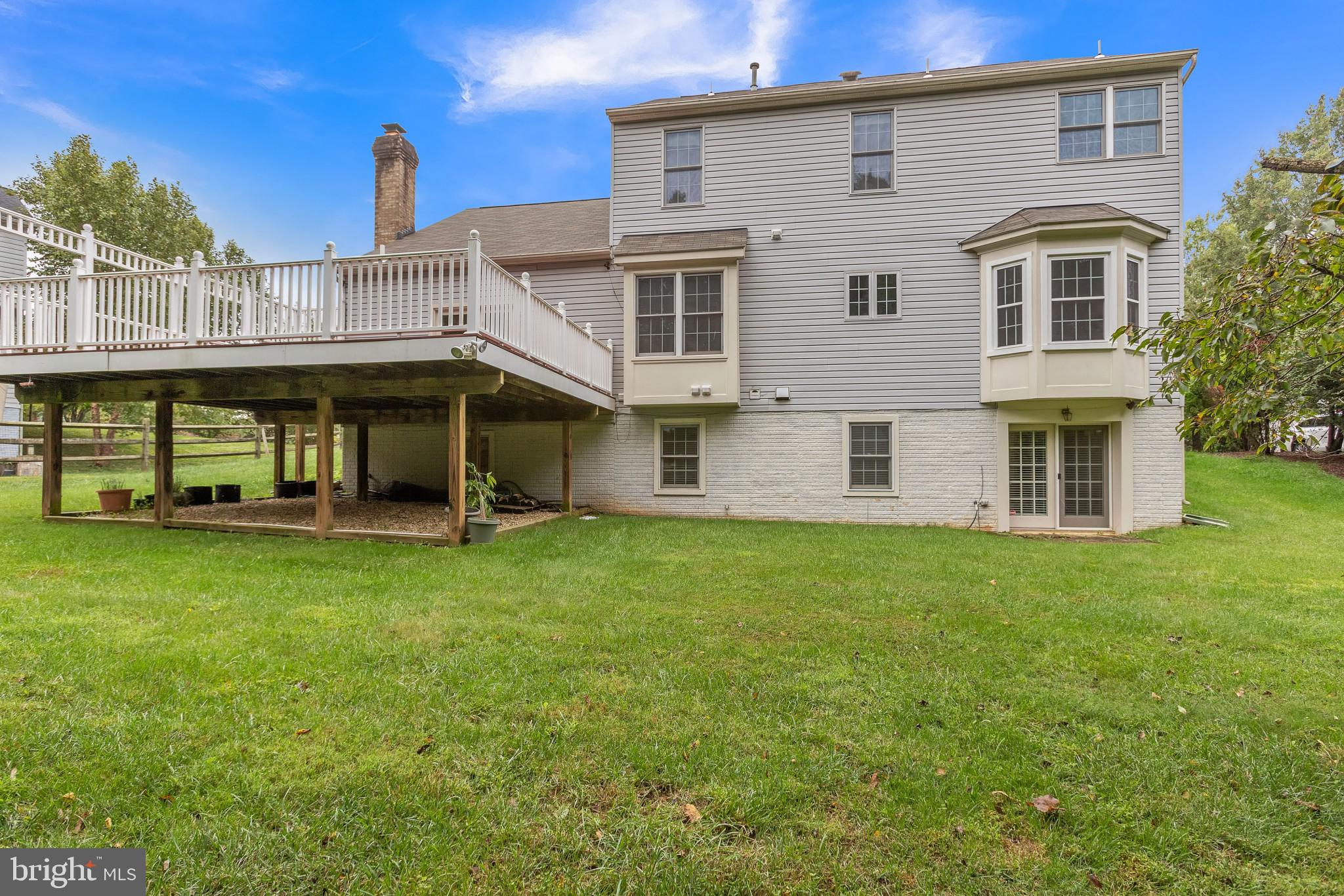 WILLOWS OF POTOMAC - Residential Lease